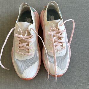 Sorel Kinetic Float Sneakers, 6.5